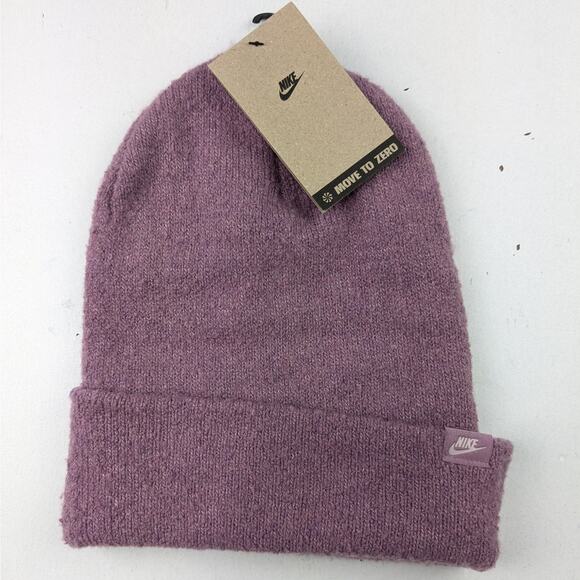 Nike Accessories - Nike Peak Boucle Yarn Beanie - Plum Dust - One Size - Adult